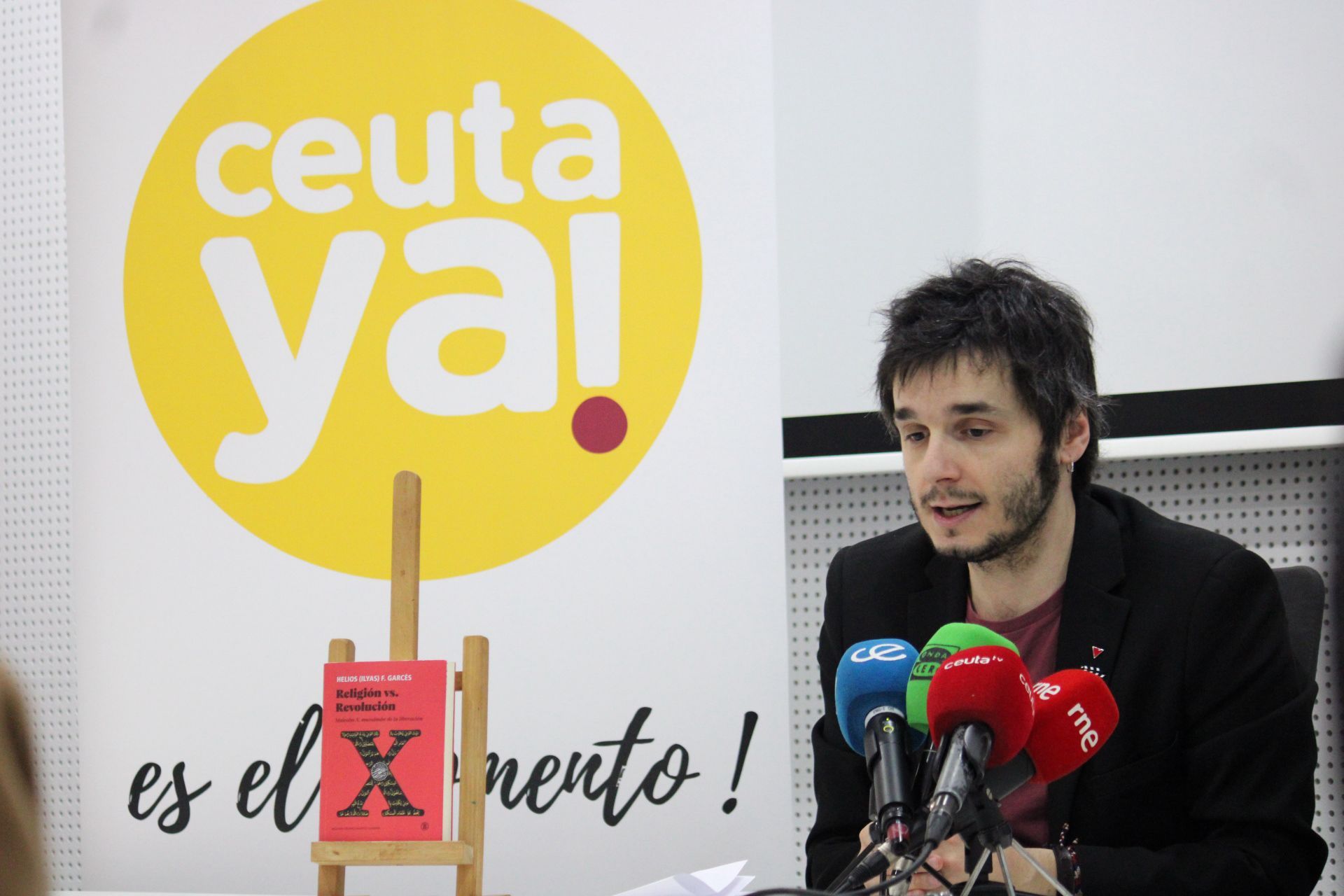 Evento de Ceuta Ya! destaca la obra de Garcés sobre Malcolm X y su legado