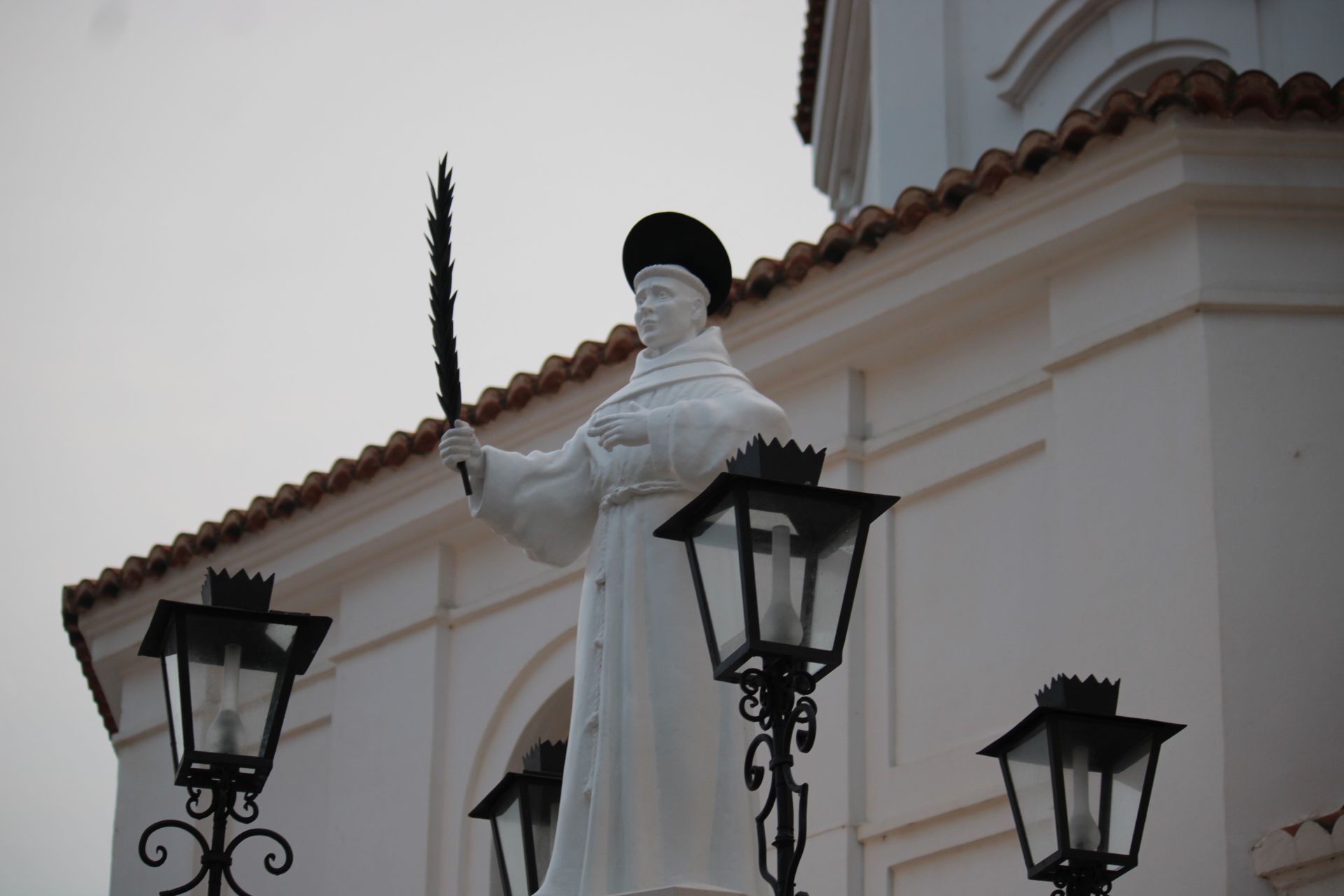 Juan Vivas y Rafael Zornoza presiden la bendición del nuevo monumento religioso