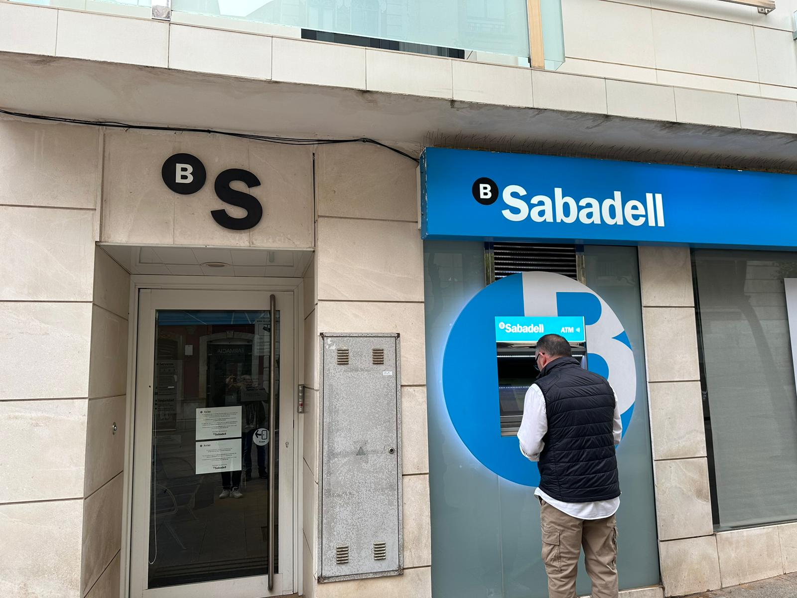 Huelga de 24 horas en la banca: Cuatro oficinas en Ceuta cerradas este viernes