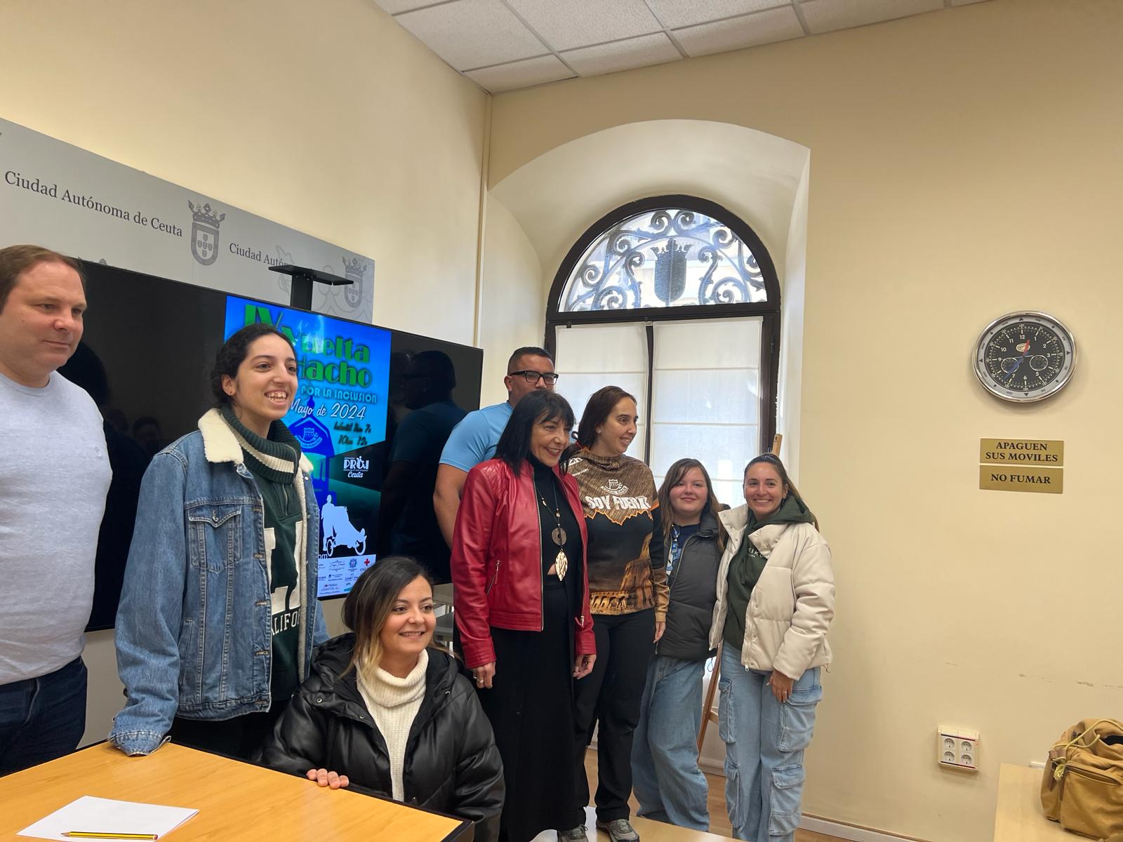 El director general de Deporte, Sergio Aguilera, presenta la IV Carrera ‘PROI por la inclusión’