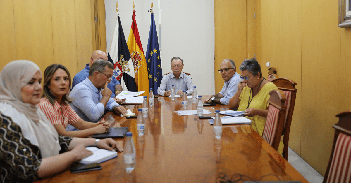 Ceuta pide auxilio al Gobierno central ante la emergencia humanitaria por la llegada masiva de menores migrantes no acompañados