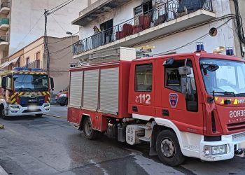 Una persona muere y otras dos resultan heridas en el incendio de una vivienda en Caravaca de la Cruz