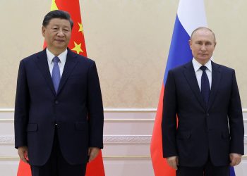 Muere una mujer en Sumi tras ataque ruso pese al inicio de una tregua; Putin recibe a Xi Jinping en Moscú