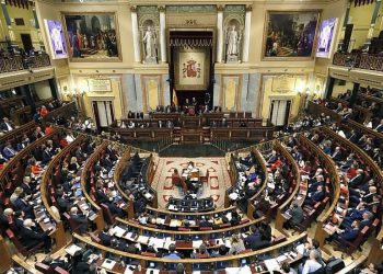 Crece el apoyo entre jóvenes españoles a un Gobierno autoritario en ciertas circunstancias