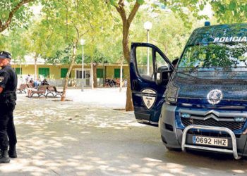 Detenido un hombre en Palma de Mallorca por intentar raptar y mostrar los genitales a una niña frente a sus padres