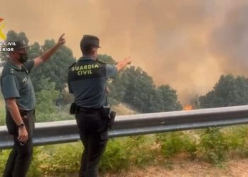 Guardia Civil investiga a un brigadista por supuesta causa del incendio en Mombeltrán (Ávila)