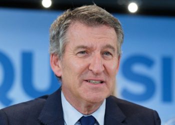 Feijóo propone un visado selectivo por puntos para inmigrantes y genera un enfrentamiento con Vox