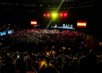 Miembros de VOX acusan a Alvise Pérez de “humillarse” ante Abascal tras pedir unidad