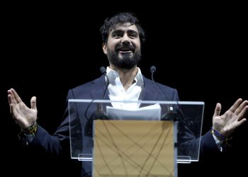 El ultra Alvise Pérez obtiene beneficios fiscales por donar su sueldo público