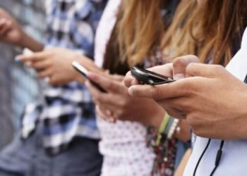 Estudian a estudiantes de La Rioja por crear y compartir imágenes íntimas de compañeras usando IA