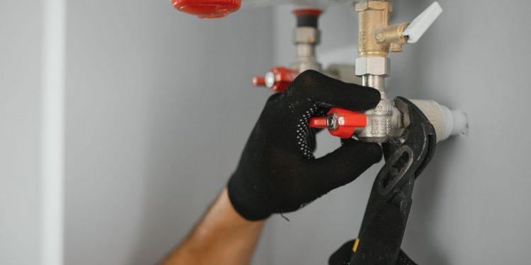 quien paga reparacion caldera alquiler ley arrendamientos urbanos