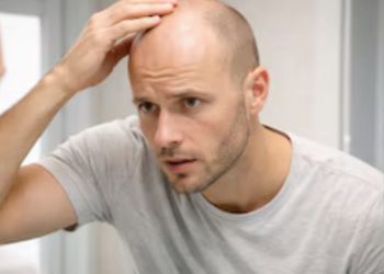 biologia del pelo microbioma capilar salud foliculos pilosos 2026