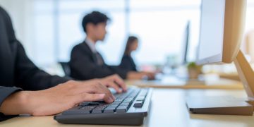 derechos trabajador vigilancia laboral estatuto 2026