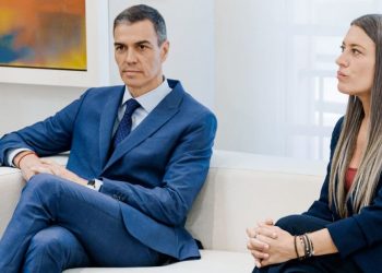 sanchez decreto social desahucios junts podemos conflicto 2026