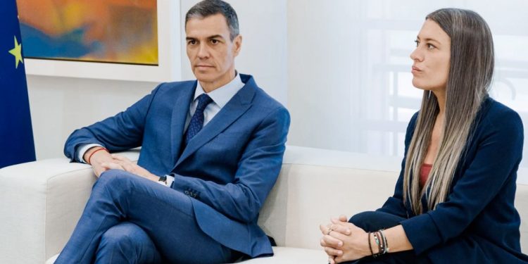 sanchez decreto social desahucios junts podemos conflicto 2026