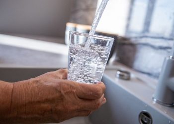 riesgos beber agua grifo viajes exoticos diarrea viajero