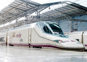 retrasos ave madrid barcelona adif mantenimiento diciembre 2026