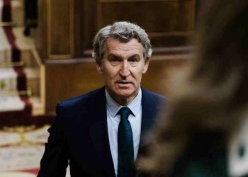 Feijóo tacha de «cobarde» a Sánchez por impedir que el Congreso vote el adelanto electoral