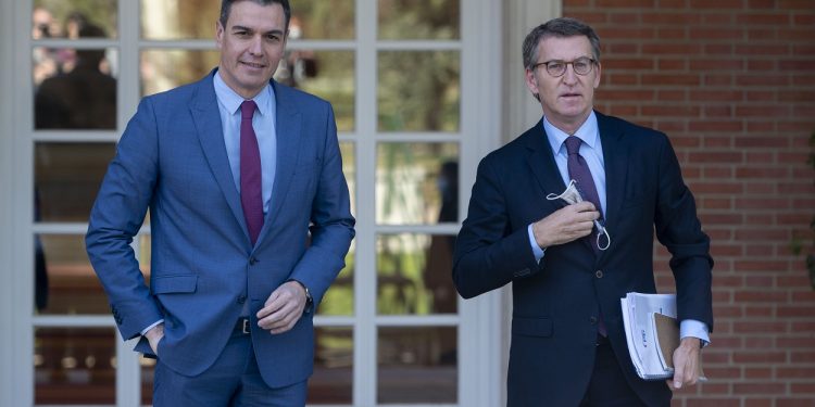 Máxima tensión en el Congreso: Feijóo tacha de «cobarde» a Sánchez en pleno día de la declaración de Zapatero