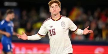Víctor Muñoz ficha por el Liverpool tras pagar su cláusula de 40 millones