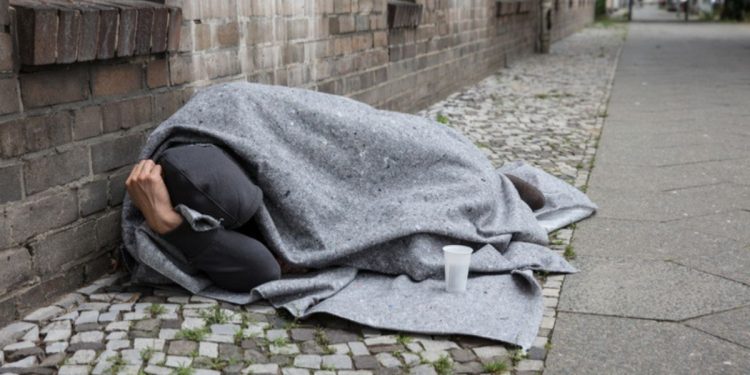 Alarma social: El 18,9% de los jóvenes de la ‘Generación Z’ ha dormido en la calle por falta de recursos