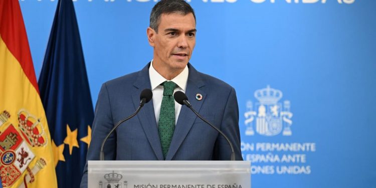 Sánchez ordena «parar» y «cerrar filas»: el Gobierno planta cara y no cederá más piezas políticas