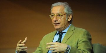 La jueza cita como testigo a la terapeuta de Andic y ordena una reconstrucción de su caída mortal en Montserrat