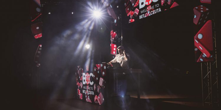 Últimas fotos del cocktail de clausura de Bet on Ceuta 2026: galería 7