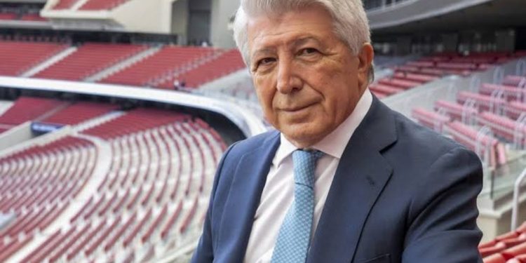El Atlético de Madrid denuncia al Barcelona ante la FIFA por el ‘caso Julián Álvarez’