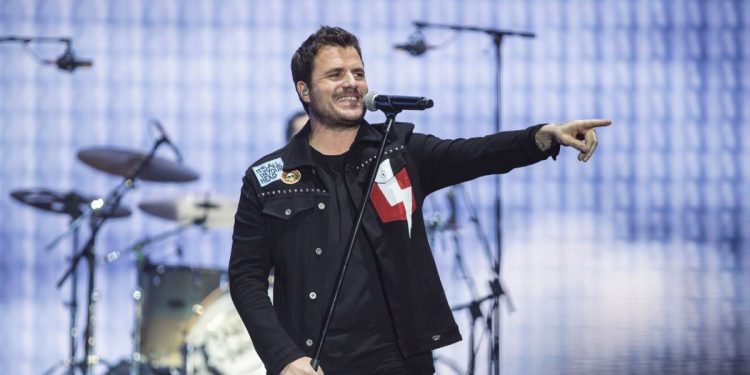 Dani Martín pide disculpas tras su polémica con una niña en Córdoba y responde con ironía a las críticas