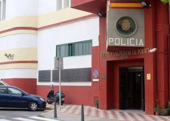 Condenada una policía nacional en Ceuta por coaccionar al hijo de un amigo desde la Jefatura