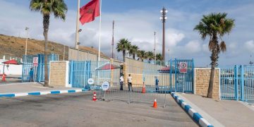 Intervenido un vehículo con matrícula diplomática en el Tarajal con más de 500 kilos de tabaco de shisha