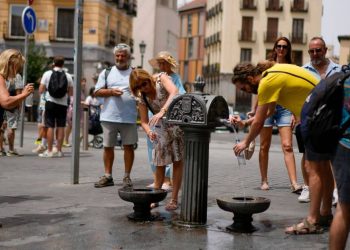 El aviso amarillo por altas temperaturas se mantiene en cinco comunidades con máximas de hasta 38 grados