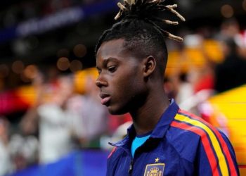 Alarma en la selección: Nico Williams y Yeremy Pino hacen saltar las alarmas médicas tras el choque con Uruguay