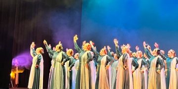 El Ballet LSMS convierte la historia de Ceuta en danza pura sobre las tablas del Revellín