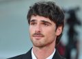 La exdirectora de casting de James Bond descarta a Jacob Elordi como 007: «Ya sabemos demasiado de él»