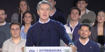 Feijóo tacha la ‘Ley de Nietos’ y la regularización extraordinaria de «ingeniería electoral» para beneficiar al PSOE