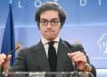 Ofensiva de Vox: Pide a la Junta Electoral suspender el voto por correo desde el extranjero tras denunciar un aumento del 17.9% en el censo CERA