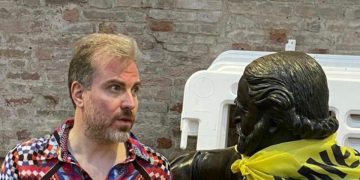 Ceuta acoge a ‘Primitive Robot’, el trío mediterráneo que fusiona tradición, electrónica e inteligencia artificial