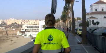 Servilimpce intensifica las labores de limpieza intensiva este fin de semana en el Polígono Virgen de África