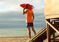 Cuánto cobra un socorrista de playa en España en 2026: sueldo medio, diferencias por zona y factores clave