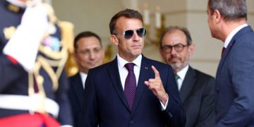 Máxima tensión en Siria: Estallan varios explosivos en Damasco cerca del hotel de Emmanuel Macron