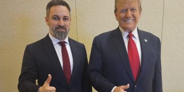Abascal rompe su idilio con Trump y sale en defensa de Meloni: «No puede tratar a sus aliados como vasallos»
