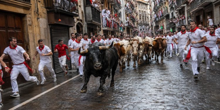 Segundo encierro de San Fermín 2026: los toros de Cebada Gago protagonizan una carrera rápida de dos minutos y 26 segundos