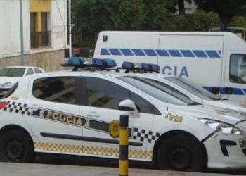 Una policía local de Ceuta y enfermera de formación salva la vida de una pasajera que se asfixiaba en un ferry