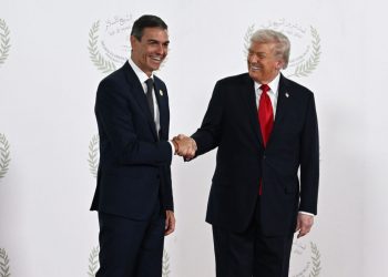 FAES tacha a Trump de «bocazas» y afea a Sánchez su sumisión: «Se le vio muy manso»
