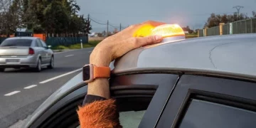 La DGT obligará a la Guardia Civil a acudir al rescate cada vez que se active una baliza V-16