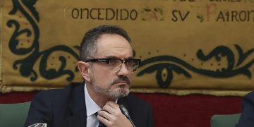 El alcalde de Móstoles, imputado por presunto acoso sexual y laboral tras la querella de una exconcejal del PP