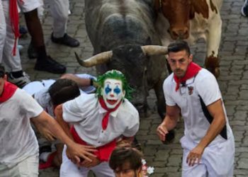 Un estadounidense, propuesto para una multa de hasta 6.000 euros tras correr disfrazado del ‘Joker’ en los Sanfermines 2026
