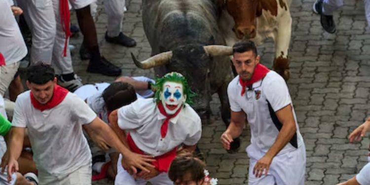 Un estadounidense, propuesto para una multa de hasta 6.000 euros tras correr disfrazado del ‘Joker’ en los Sanfermines 2026